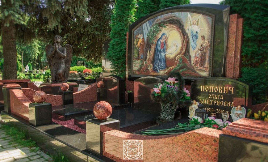 Эксклюзивные гранитные памятники на могилу как символ уникальности