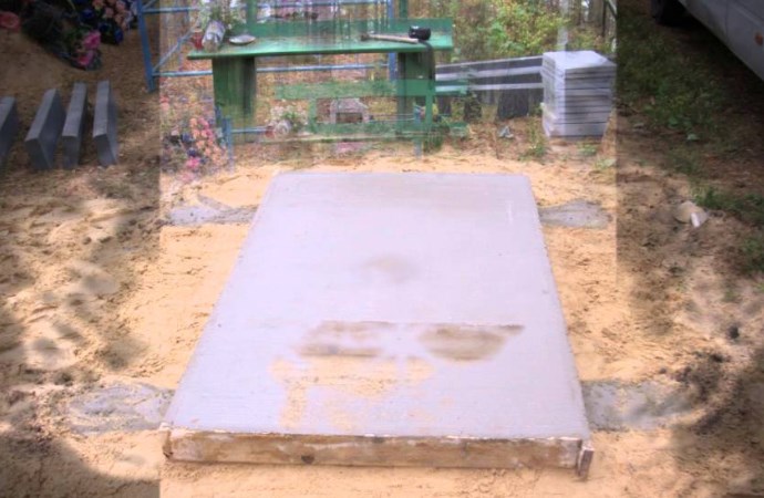 Установка гранитного памятника на могилу - основные этапы